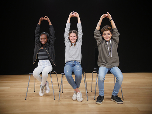 Namasté – gratis barnyoga hela september